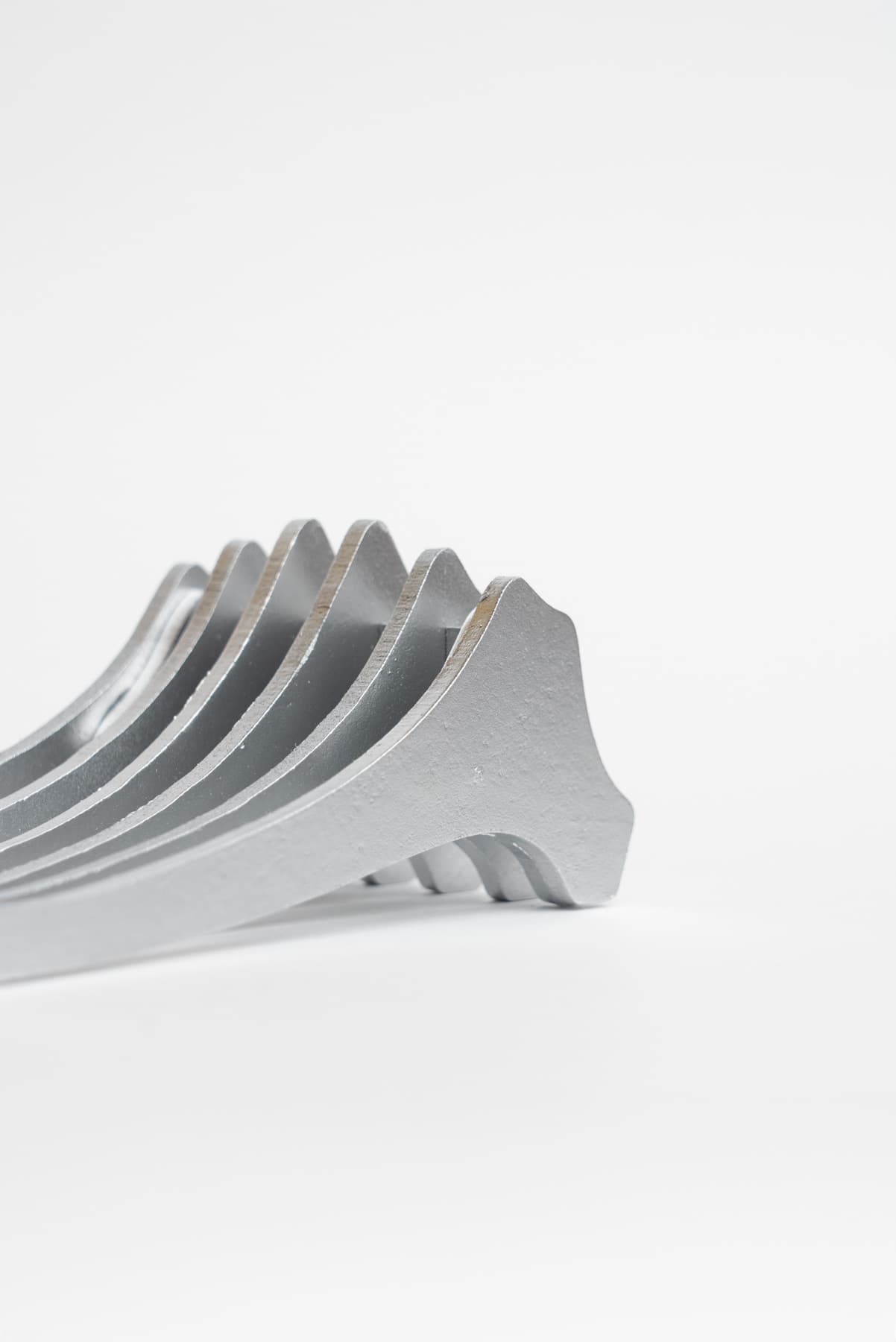 Close-up of EggHolder 5’s back ridge formed by the bone-like pieces.
