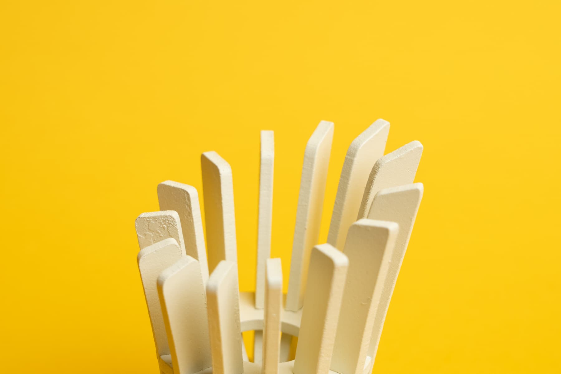 Close-up of the top of EggHolder 1 as the fins branch out to form a space for the egg.